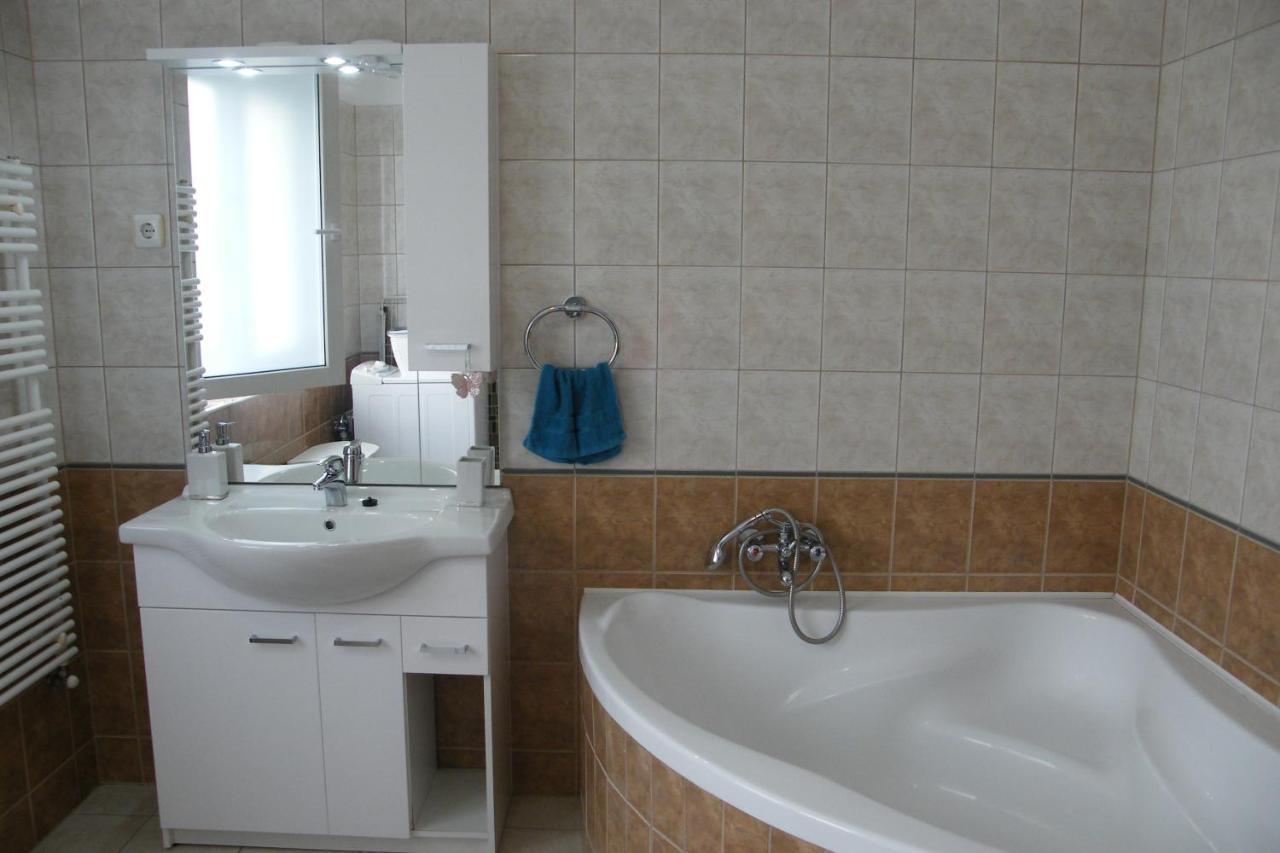 Happy Apartman Hajdúszoboszló Екстериор снимка