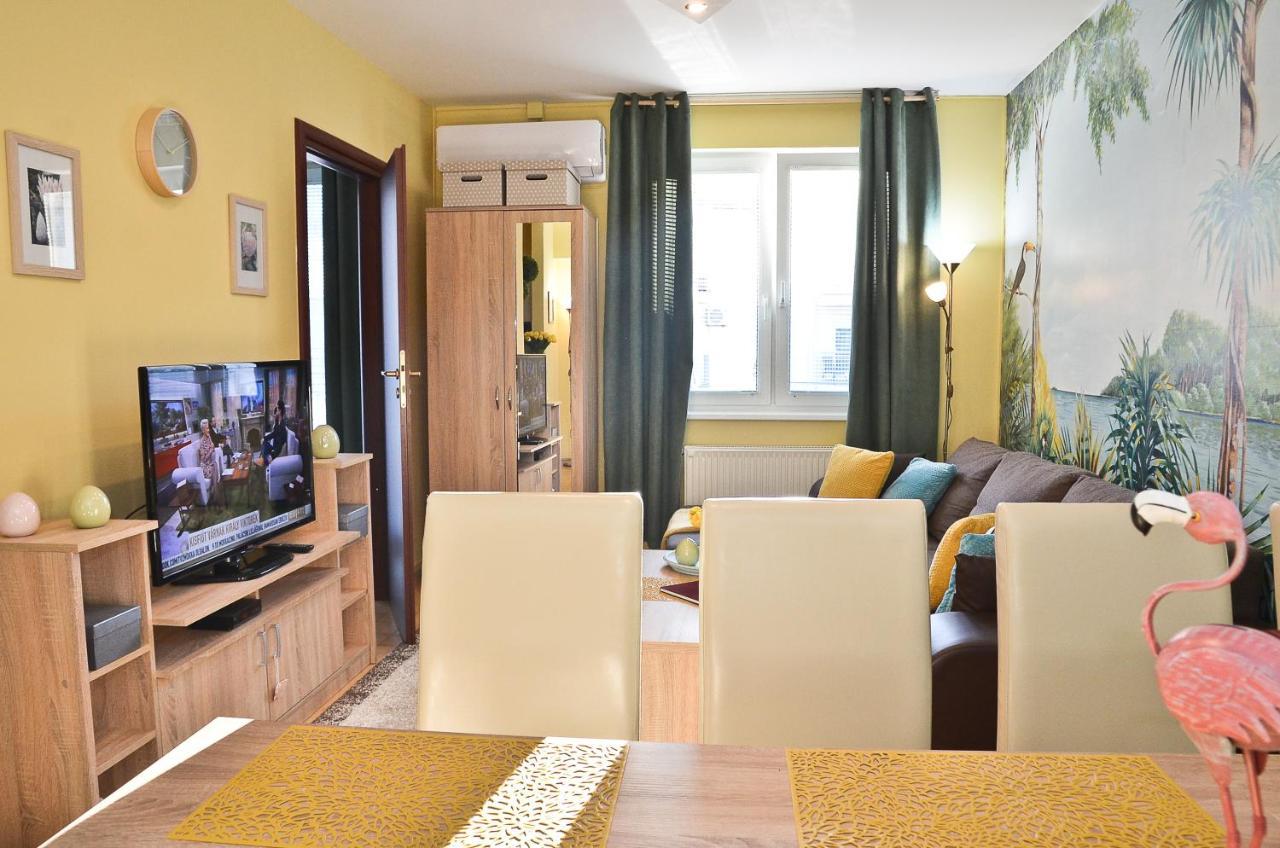 Happy Apartman Hajdúszoboszló Екстериор снимка
